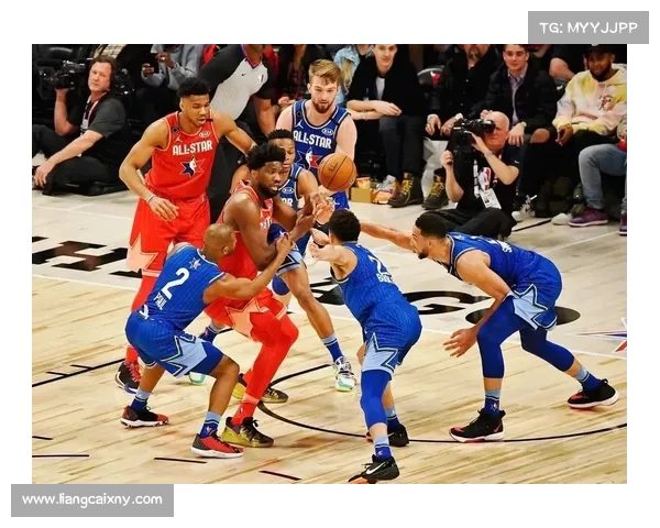 NBA全明星赛:巨星汇聚的篮球盛典与巅峰对决精彩回顾 NBA全明星赛:巨星汇聚的篮球盛典与巅峰对决精彩回顾