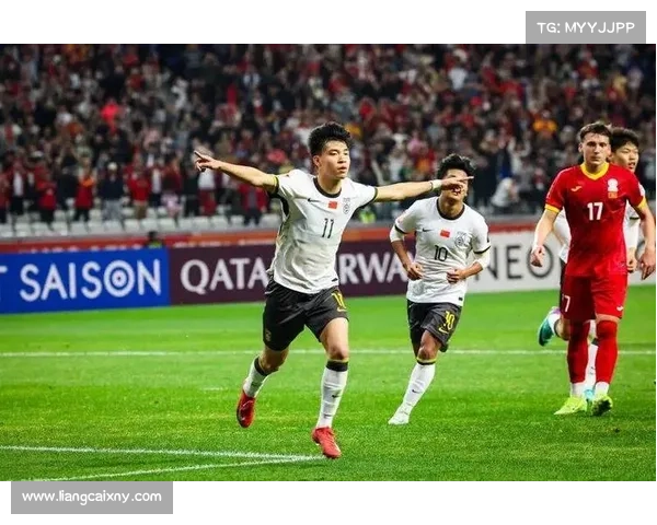 中国足球超级联赛新赛季展望:竞争激烈 球迷热情高涨 新星崛起 期待精彩表现 中国足球超级联赛新赛季展望:竞争激烈 球迷热情高涨 新星崛起 期待精彩表现